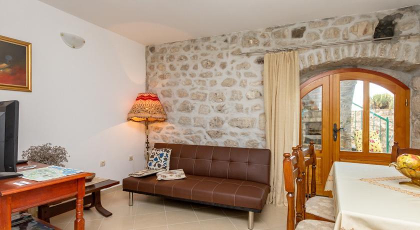 Apartment Old Stone House Lokva Rogoznica Room photo